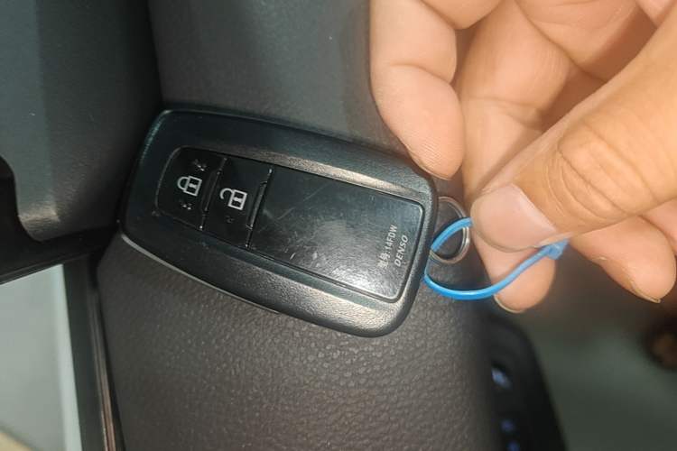 Used Toyota IZOA 2021 2.0L Enjoy Edition Vehicle Key