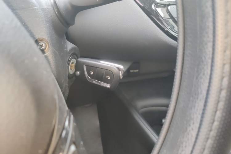 Used Toyota IZOA 2021 2.0L Yixing Version Vehicle Key