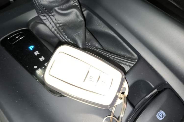 Used Toyota IZOA 2021 2.0L Yixing Version Vehicle Key