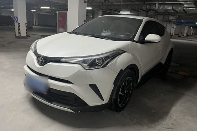 Toyota IZOA 2021 2.0L Yidong Edition usata