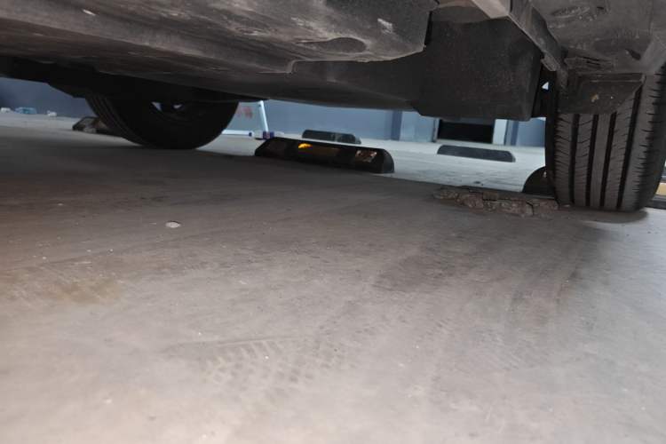 Used Toyota IZOA 2022 2.0L SPORT Edition Chassis Rear Left