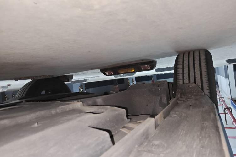 Used Toyota IZOA 2022 2.0L SPORT Edition Chassis Rear Right
