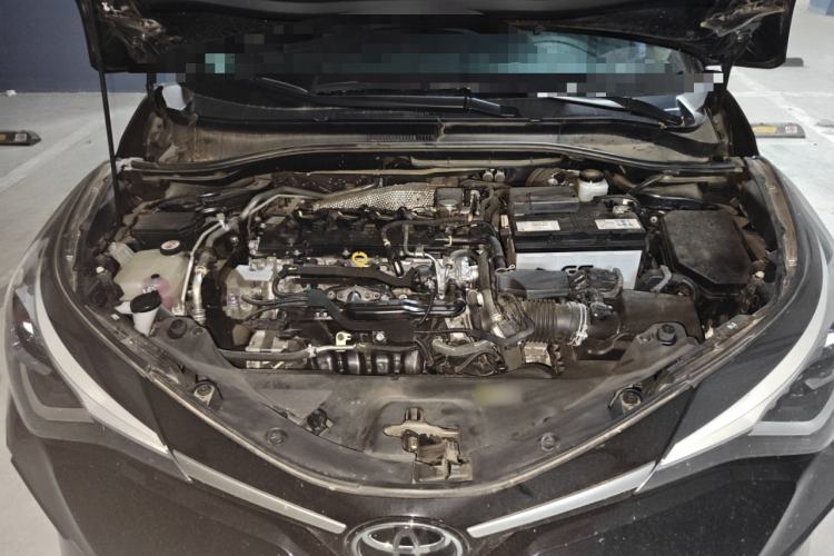 Used Toyota IZOA 2022 2.0L SPORT Edition Engine Bay