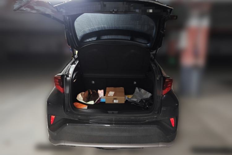 Used Toyota IZOA 2022 2.0L SPORT Edition Trunk