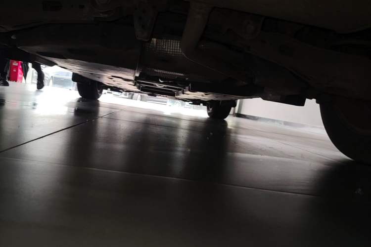 Used Toyota IZOA 2022 2.0L Yixing Version Chassis Rear