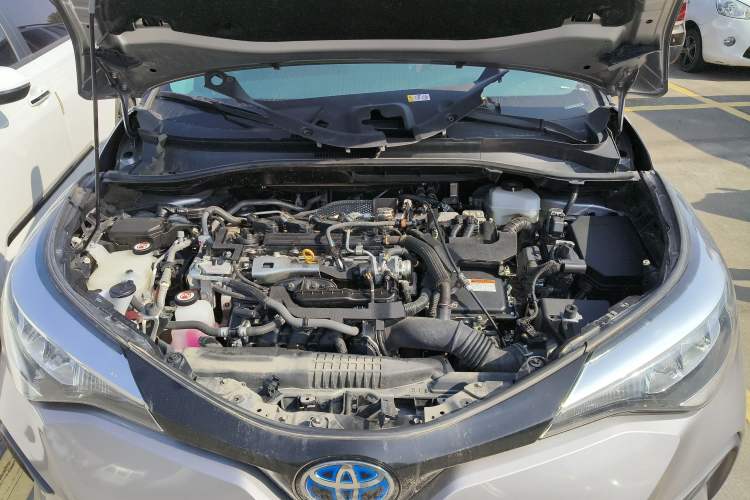 Used Toyota IZOA 2022 Dual-Motor 2.0L Yi Xing Edition Engine Bay
