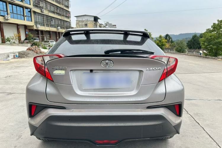 Used Toyota IZOA 2022 2.0L Yixing Version Exterior 2
