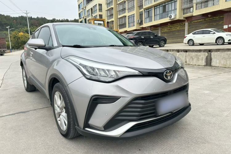 Used Toyota IZOA 2022 2.0L Yixing Version Exterior 4