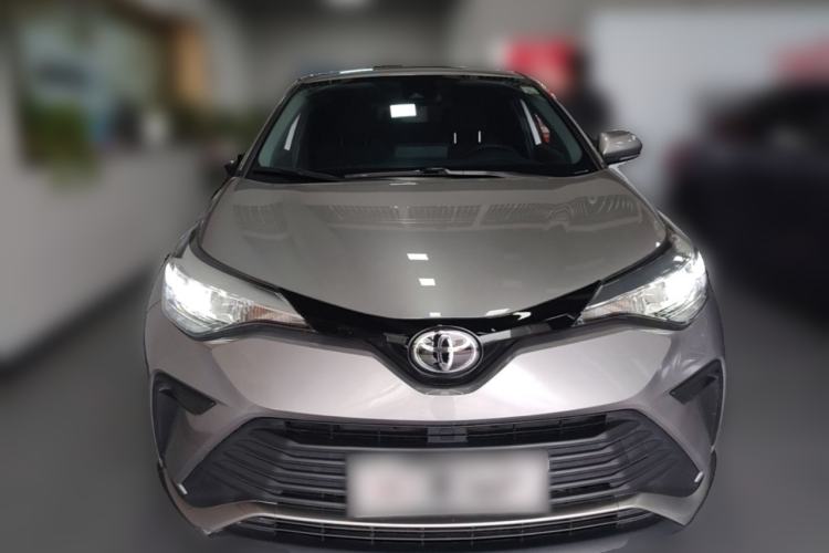 Used Toyota IZOA 2022 2.0L Yixing Version Front