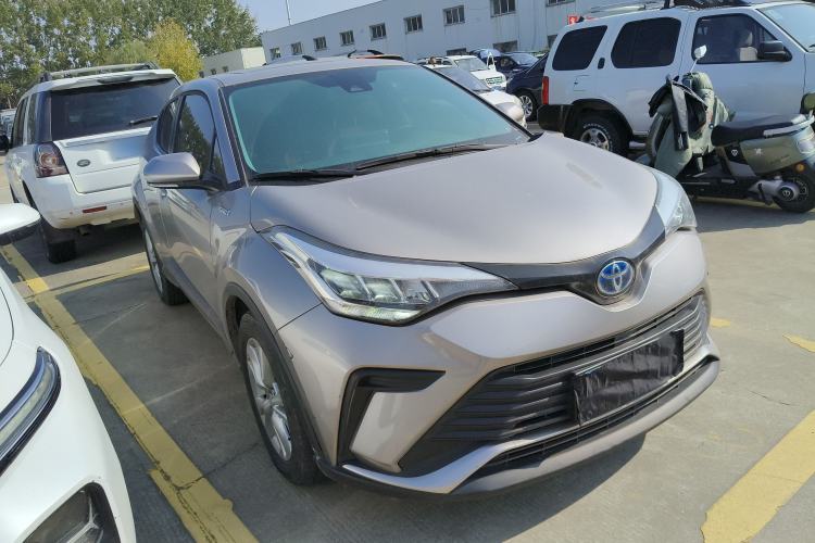 Used Toyota IZOA 2022 Dual-Motor 2.0L Yi Xing Edition Front Right 45 Deg