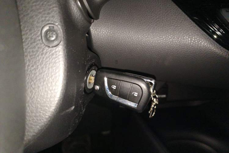 Used Toyota IZOA 2022 2.0L Yixing Version Interior 1