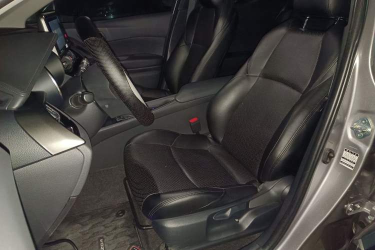 Used Toyota IZOA 2022 2.0L Yixing Version Left Front Seat