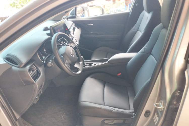 Used Toyota IZOA 2022 2.0L Yixing Version Left Front Seat