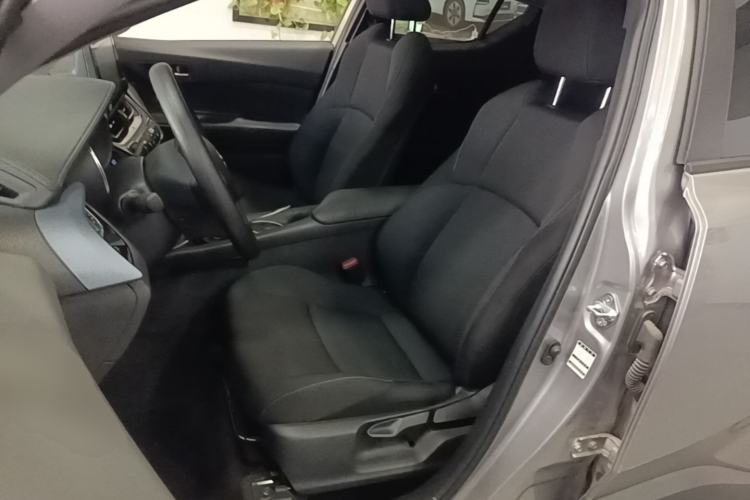 Used Toyota IZOA 2022 2.0L Yixing Version Left Front Seat