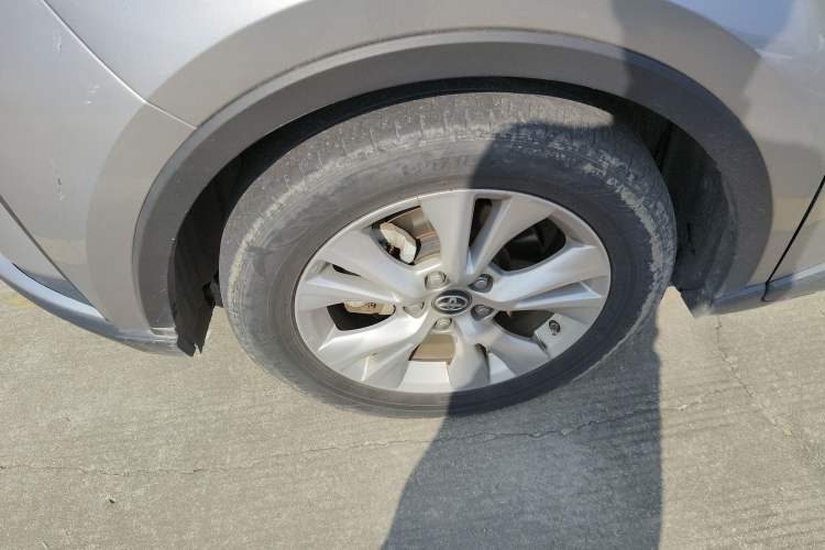 Used Toyota IZOA 2022 Dual-Motor 2.0L Yi Xing Edition Left Front Wheel Hub