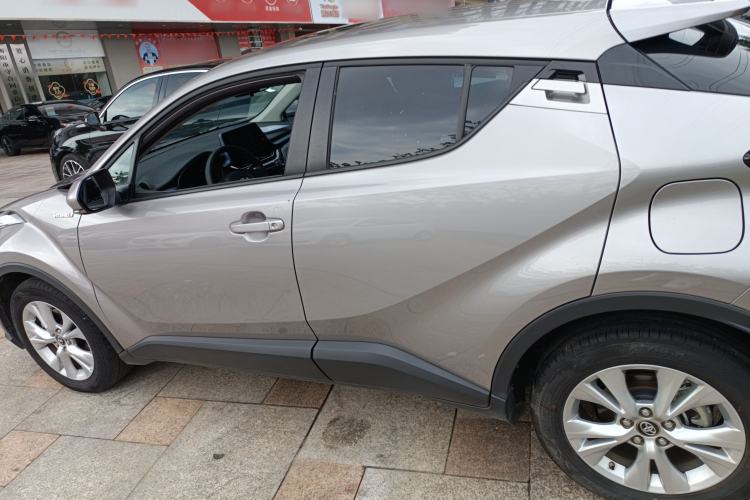 Used Toyota IZOA 2022 Dual-Motor 2.0L Yi Xing Edition Left Side