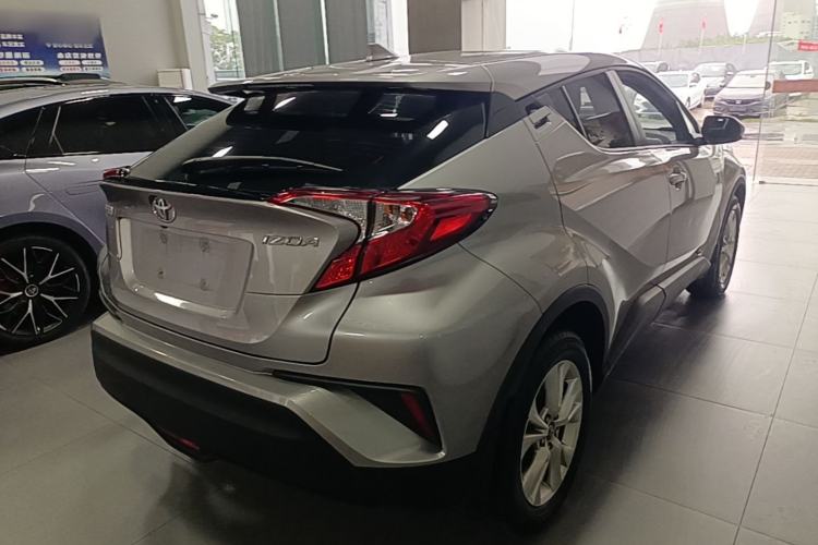 Used Toyota IZOA 2022 2.0L Yixing Version Rear Right 45 Deg