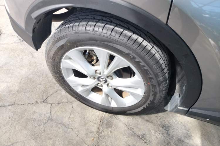 Used Toyota IZOA 2022 2.0L Yixing Version Right Rear Wheel Hub