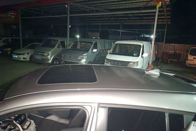 Used Toyota IZOA 2022 2.0L Yixing Version Roof