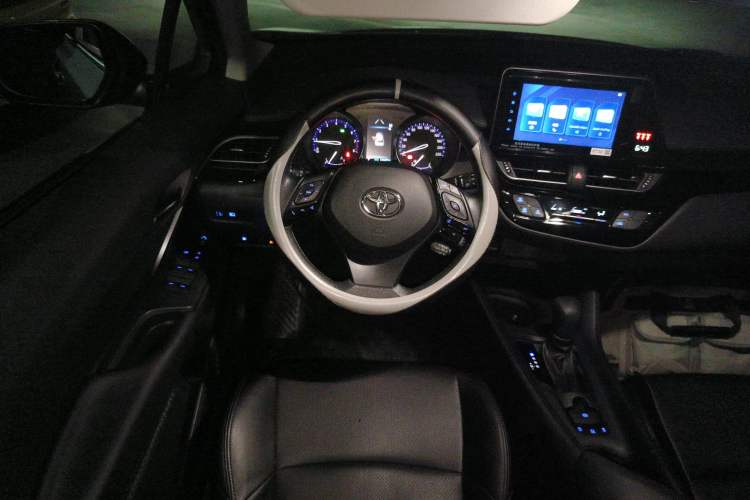 Used Toyota IZOA 2022 2.0L Yixing Version Steering Wheel