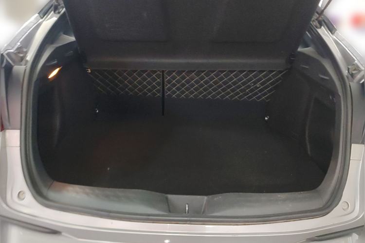 Used Toyota IZOA 2022 2.0L Yixing Version Trunk