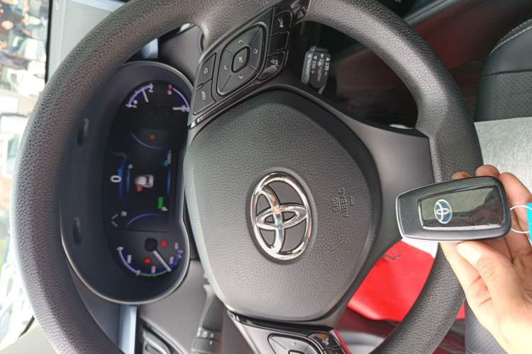 Used Toyota IZOA 2022 Dual-Motor 2.0L Yi Xing Edition Vehicle Key