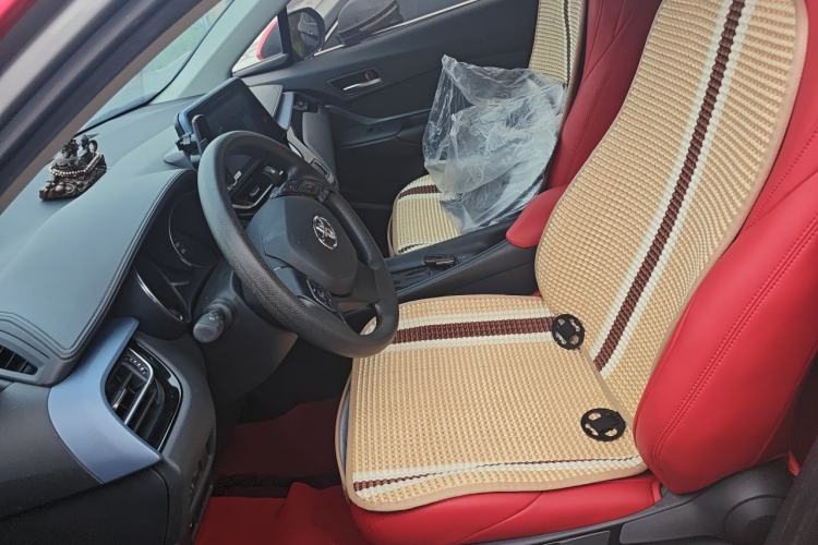 Used Toyota IZOA 2022 2.0L Yixing Version Left Front Seat