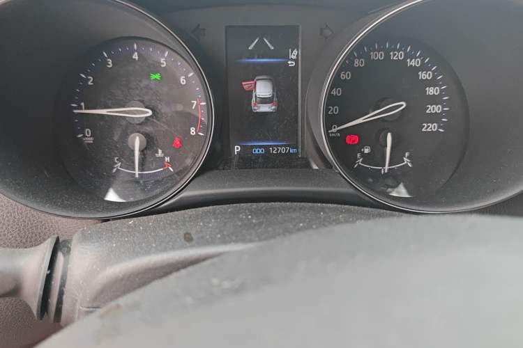 Used Toyota IZOA 2022 2.0L Yixing Version Odometer Close Up