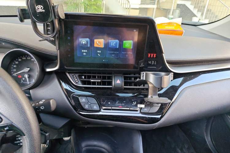 Used Toyota IZOA 2022 2.0L Yixing Version Audio And AC Panel