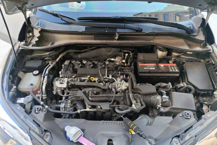 Used Toyota IZOA 2022 2.0L Yixing Version Engine Bay