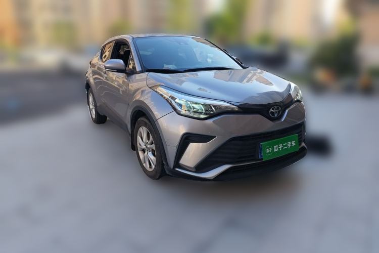 Used Toyota IZOA 2022 2.0L Yixing Version Front Right 45 Deg