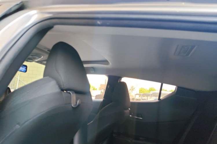 Used Toyota IZOA 2022 2.0L Yixing Version Headliner
