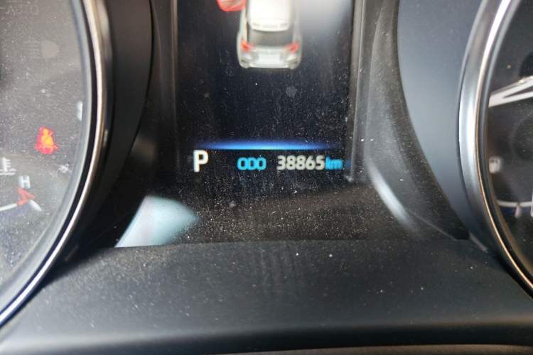 Used Toyota IZOA 2022 2.0L Yixing Version Odometer Close Up