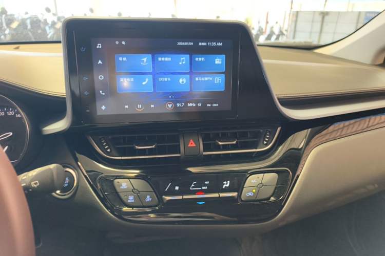 Used Toyota IZOA 2022 2.0L Yixing Version Audio And AC Panel