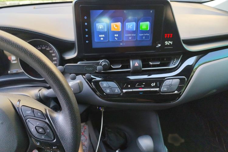 Used Toyota IZOA 2022 2.0L Yixing Version Audio And AC Panel