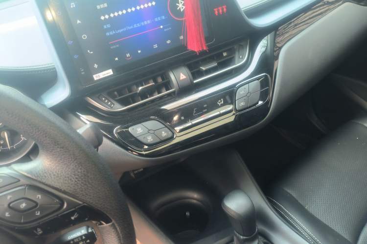 Used Toyota IZOA 2022 2.0L Yixing Version Audio And AC Panel