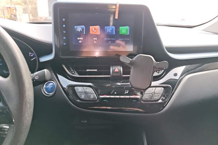 Used Toyota IZOA 2022 Dual-Motor 2.0L Yi Xing Edition Audio And AC Panel
