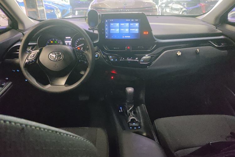 Used Toyota IZOA 2022 2.0L Yixing Version Center Console