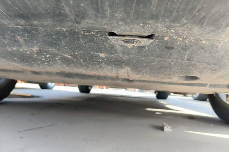Used Toyota IZOA 2022 2.0L Yixing Version Chassis Front