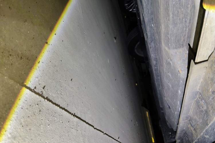 Used Toyota IZOA 2022 2.0L Yixing Version Chassis Front Left
