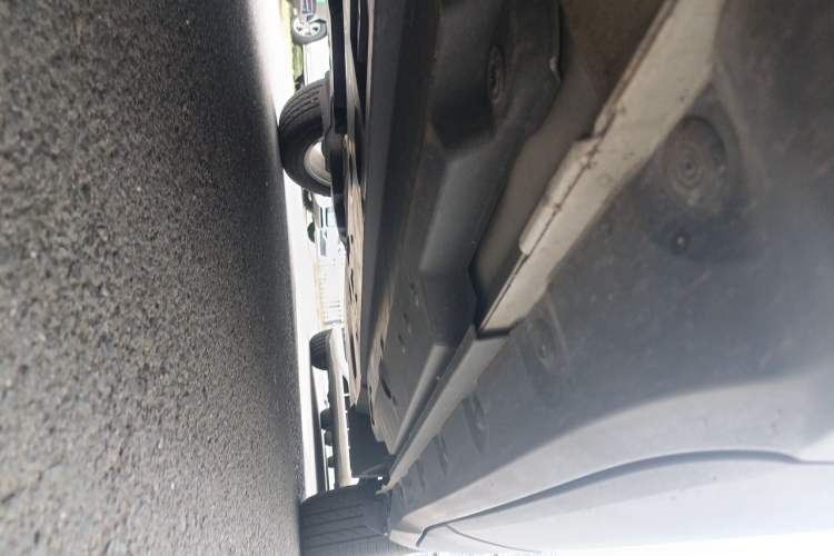 Used Toyota IZOA 2022 2.0L SPORT Edition Chassis Front Left