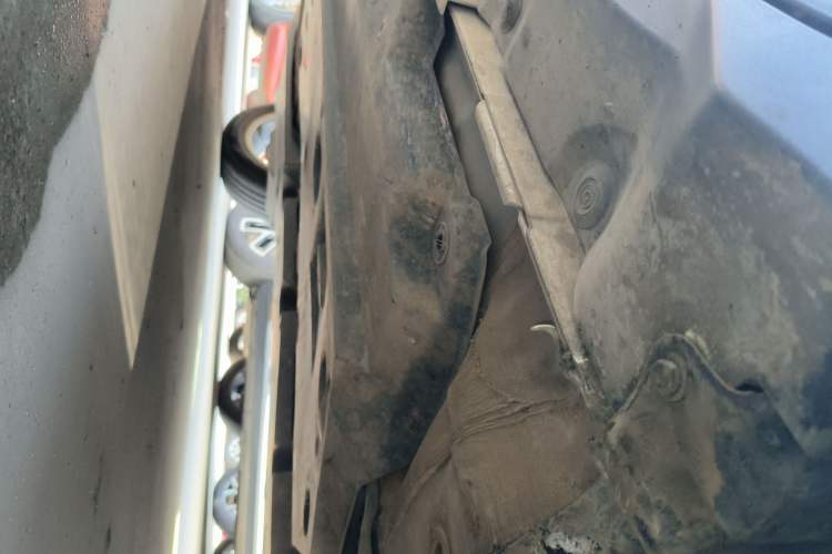 Used Toyota IZOA 2022 2.0L Yixing Version Chassis Front Right