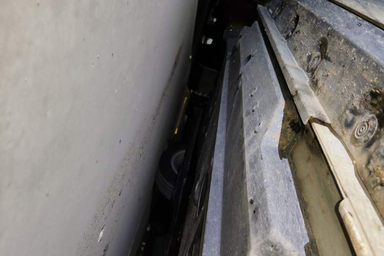 Used Toyota IZOA 2022 2.0L Yixing Version Chassis Front Right