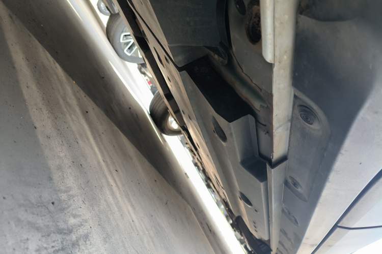 Used Toyota IZOA 2022 2.0L Yixing Version Chassis Rear Right