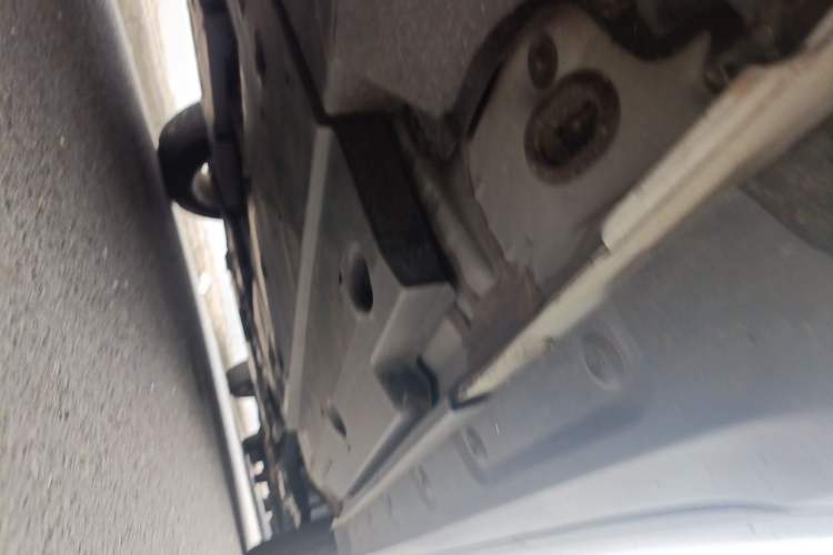 Used Toyota IZOA 2022 2.0L SPORT Edition Chassis Rear Right