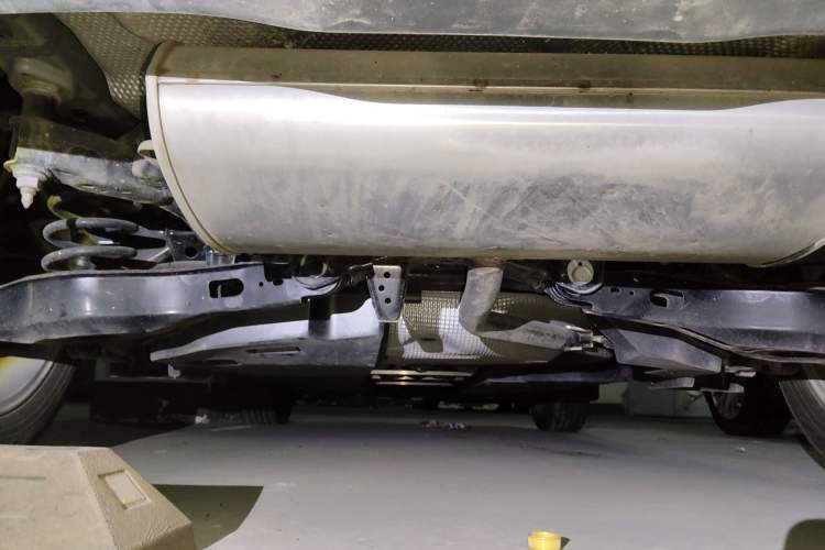 Used Toyota IZOA 2022 2.0L Yixing Version Chassis Rear