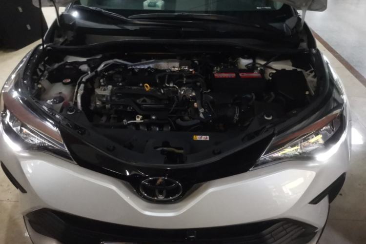 Used Toyota IZOA 2022 2.0L Yixing Version Engine Bay