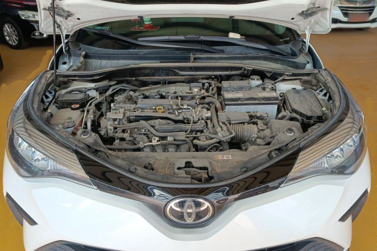 Used Toyota IZOA 2022 2.0L Yixing Version Engine Bay