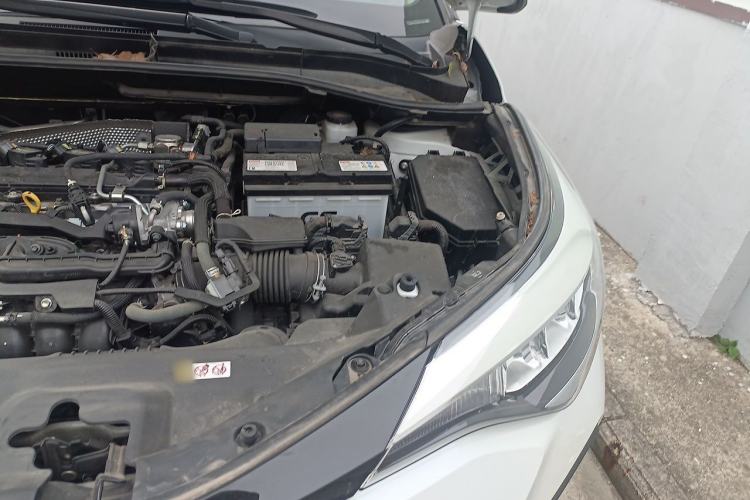 Used Toyota IZOA 2022 2.0L SPORT Edition Engine Bay Left