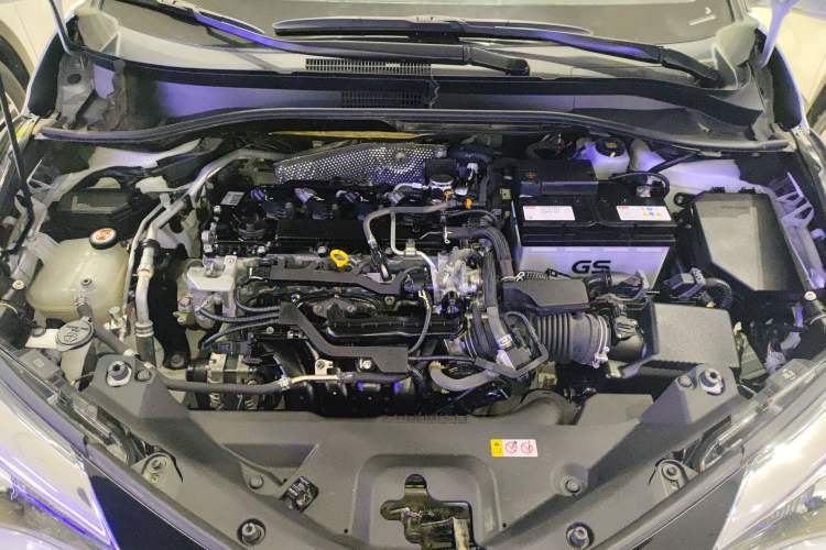 Used Toyota IZOA 2022 2.0L Yixing Version Engine Bay